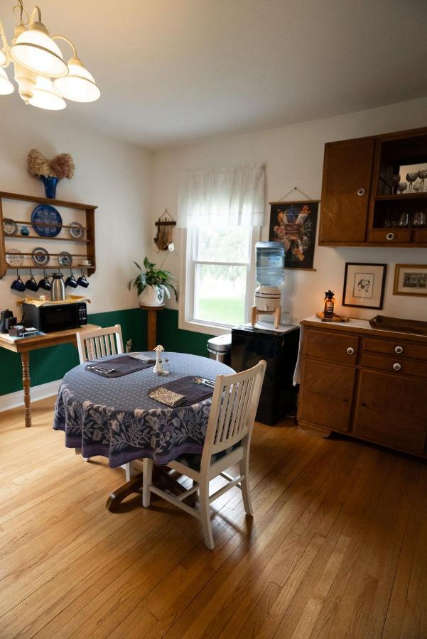 Garden Grove Inn Bed And Breakfast Union Pier Esterno foto