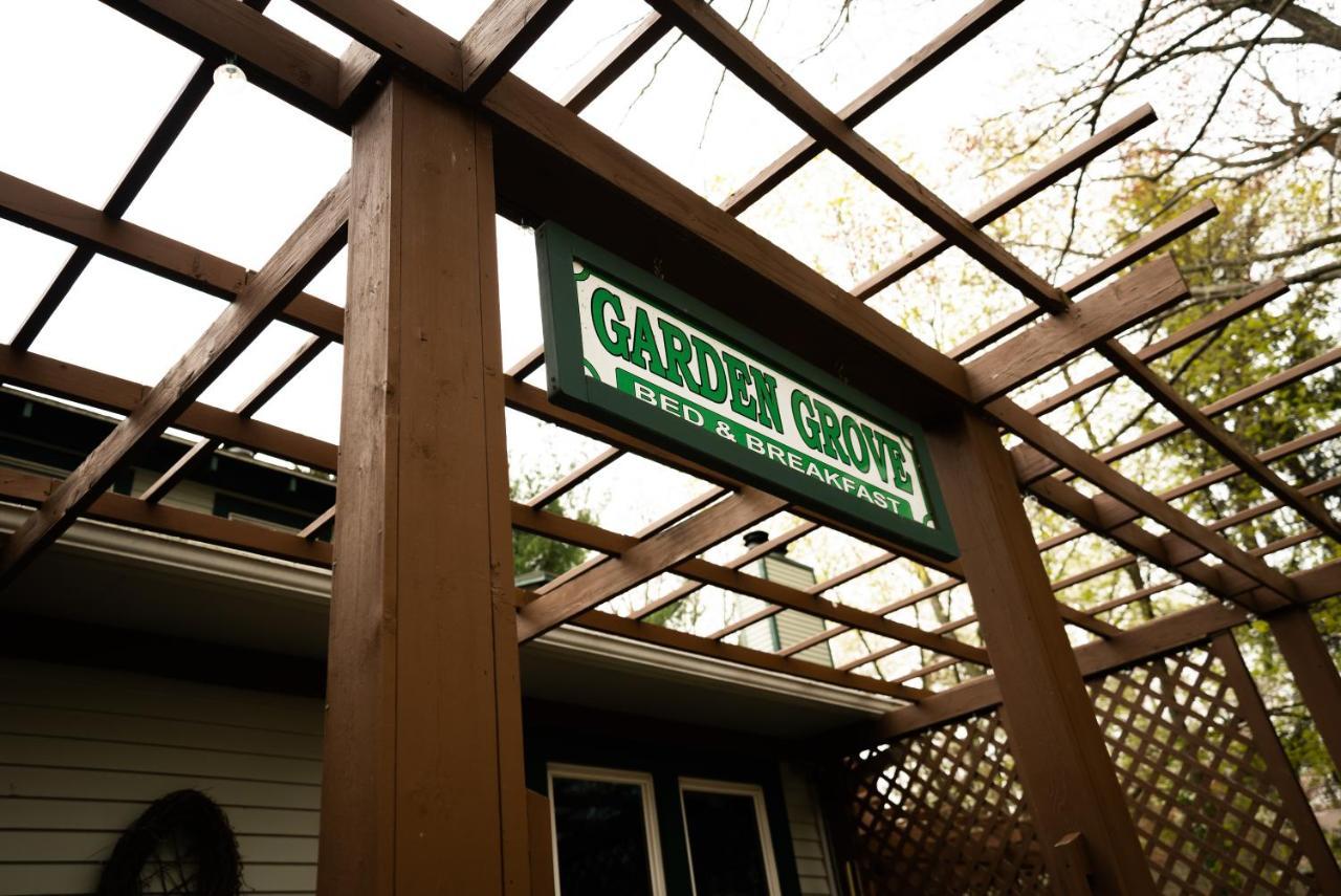 Garden Grove Inn Bed And Breakfast Union Pier Esterno foto